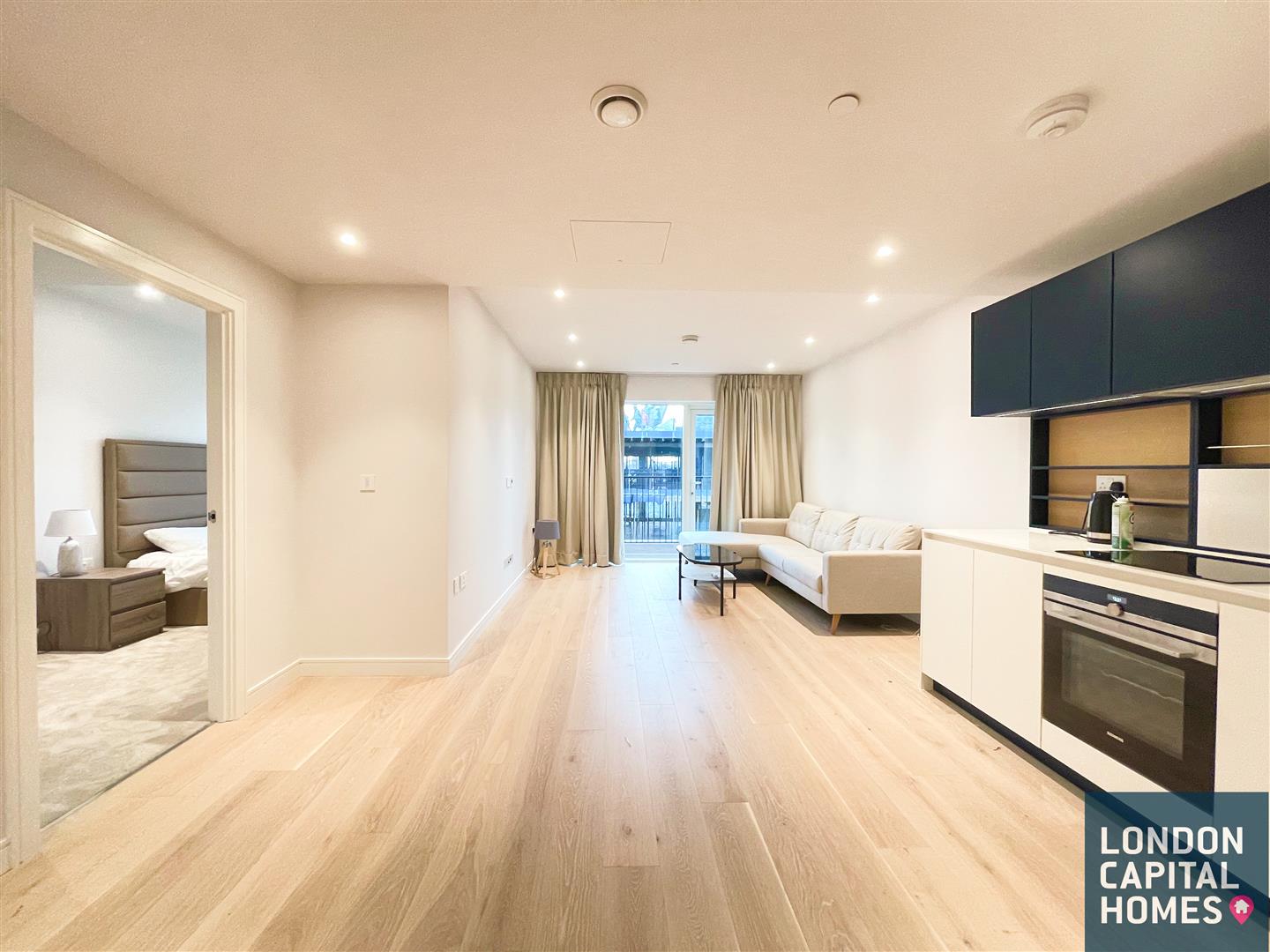 1 bed property in 2 Lockgate Road, LONDON